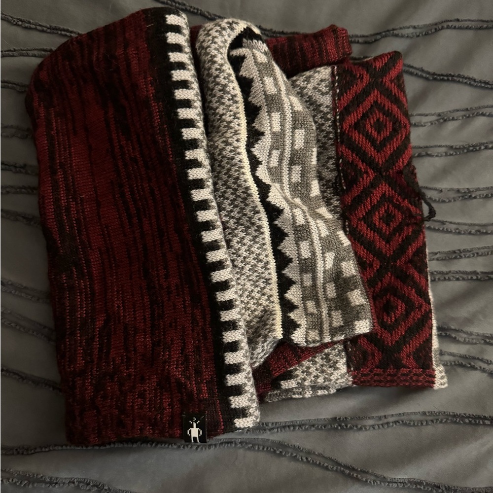 Smartwool Red and Black Knit Scarf with Geometric Patterns